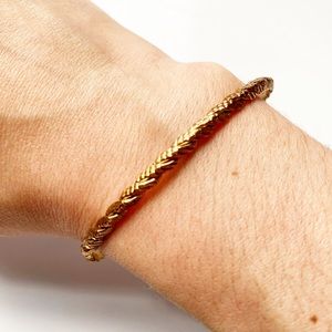 🪶 Vintage thin bronze feathered bangle bracelet